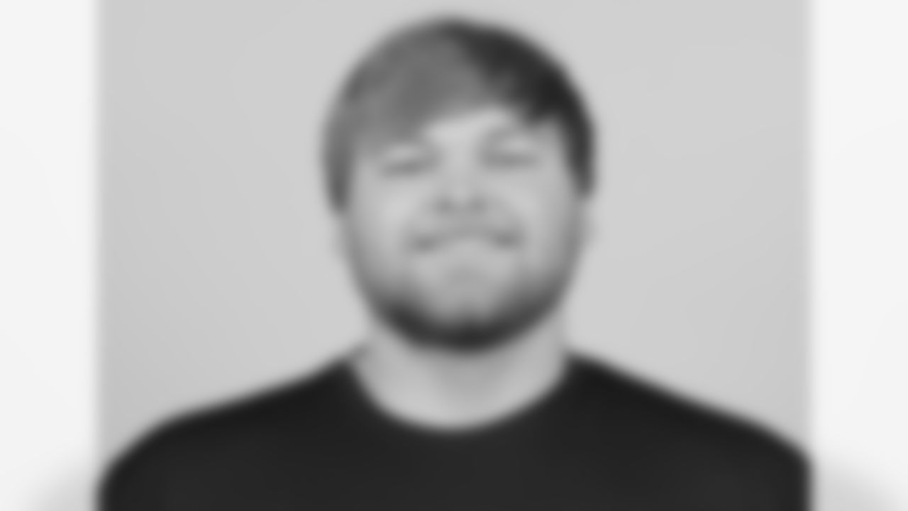 Tennessee offensive lineman Cade Mays poses for a headshot during the 2022 NFL Scouting Combine on Wednesday, Mar. 2, 2022 in Indianapolis. (Aaron Doster via AP)