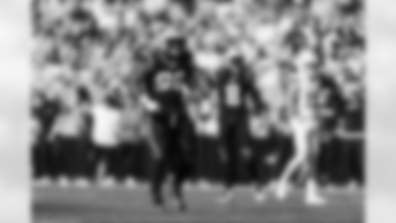 251109_PHIvsCAR_AH306022