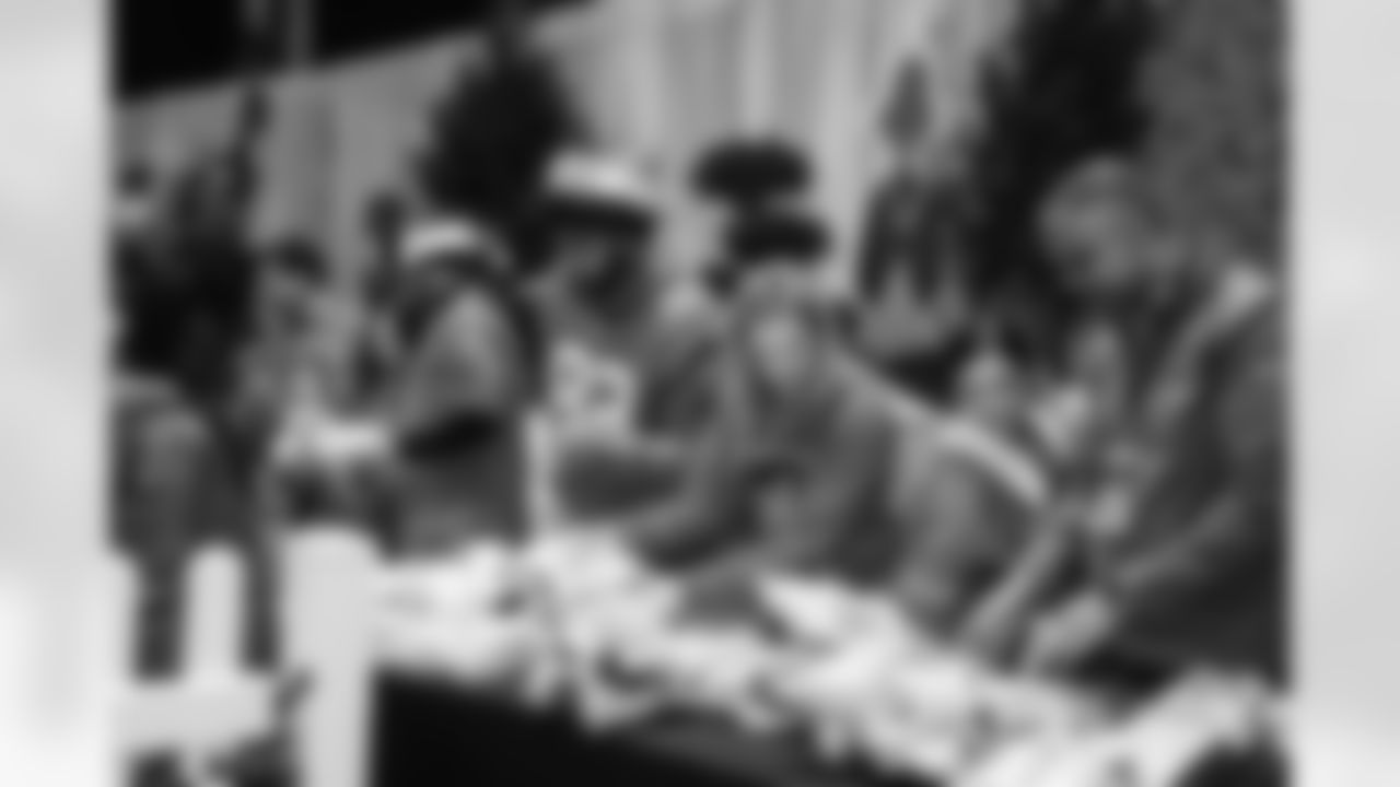 120925_JTTC_SELECTS-107474