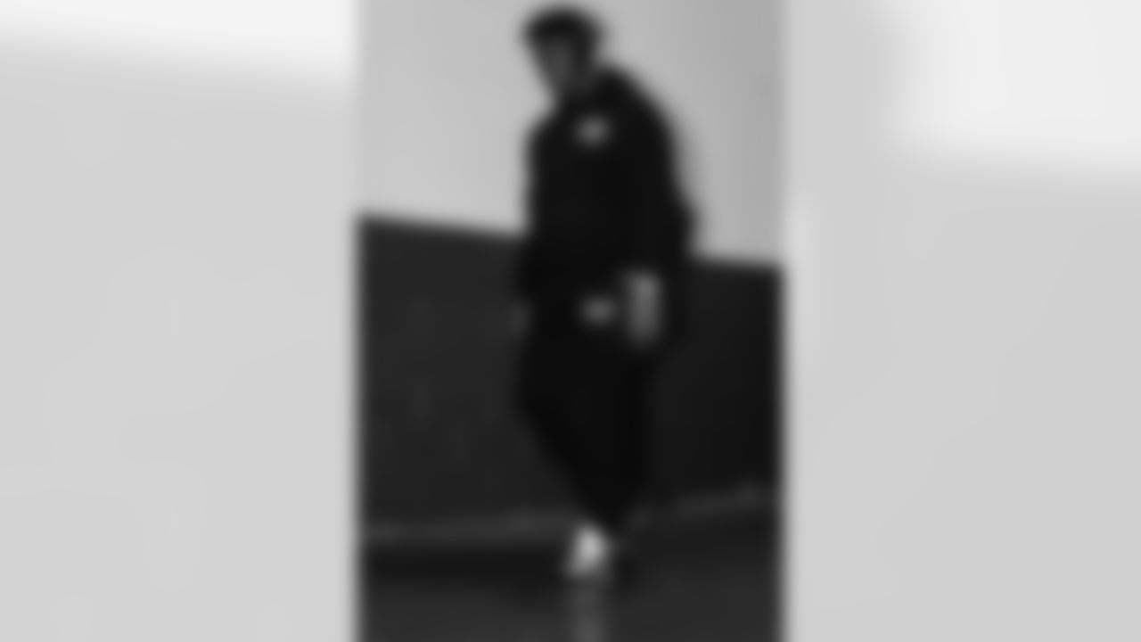 121425_CARatNO_AS301665