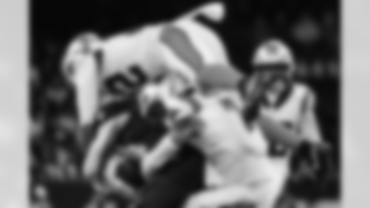 121425_CARatNO_AS105540