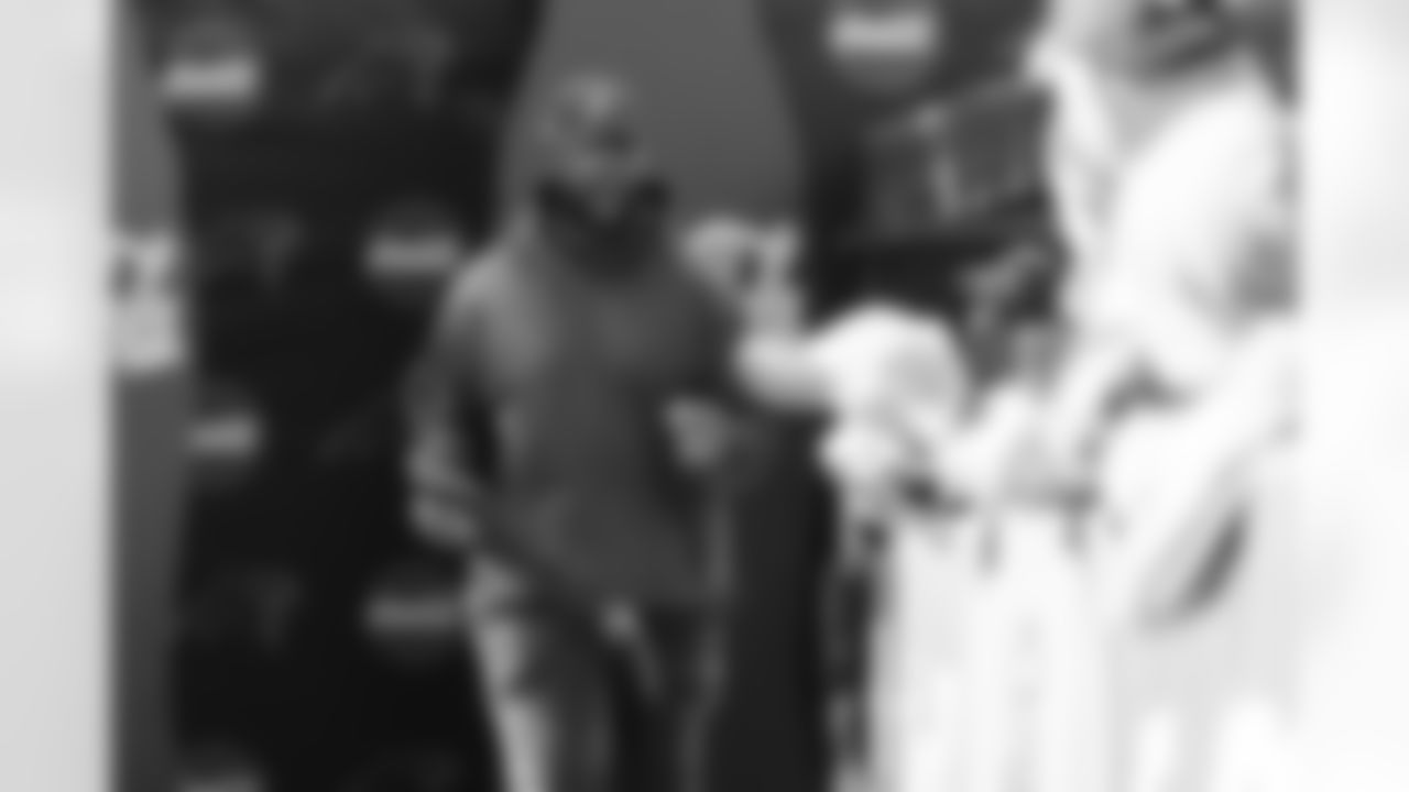 110925_CARvsNO_CB205686