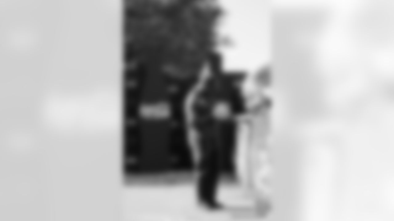 110925_CARvsNO_CB205602