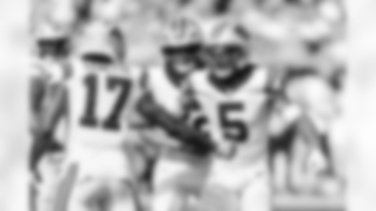 100525_CARvsMIA_AH208161