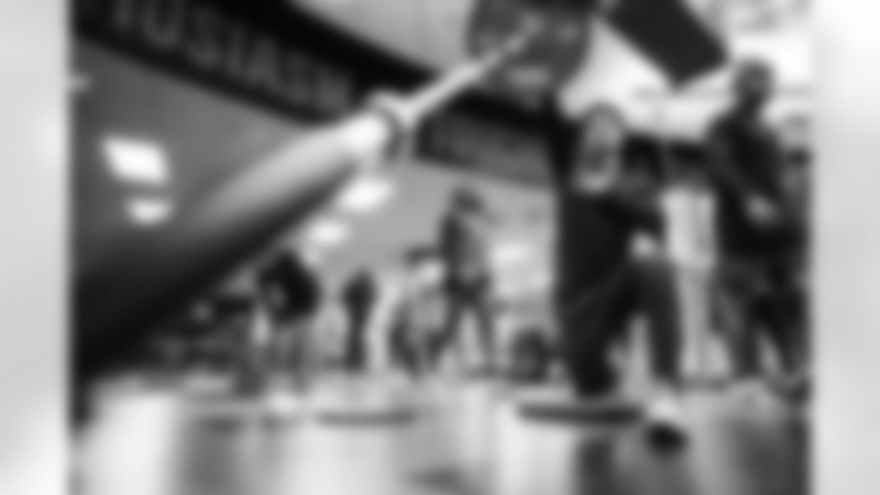 122225_WeightRoom_AH_Originals-205288