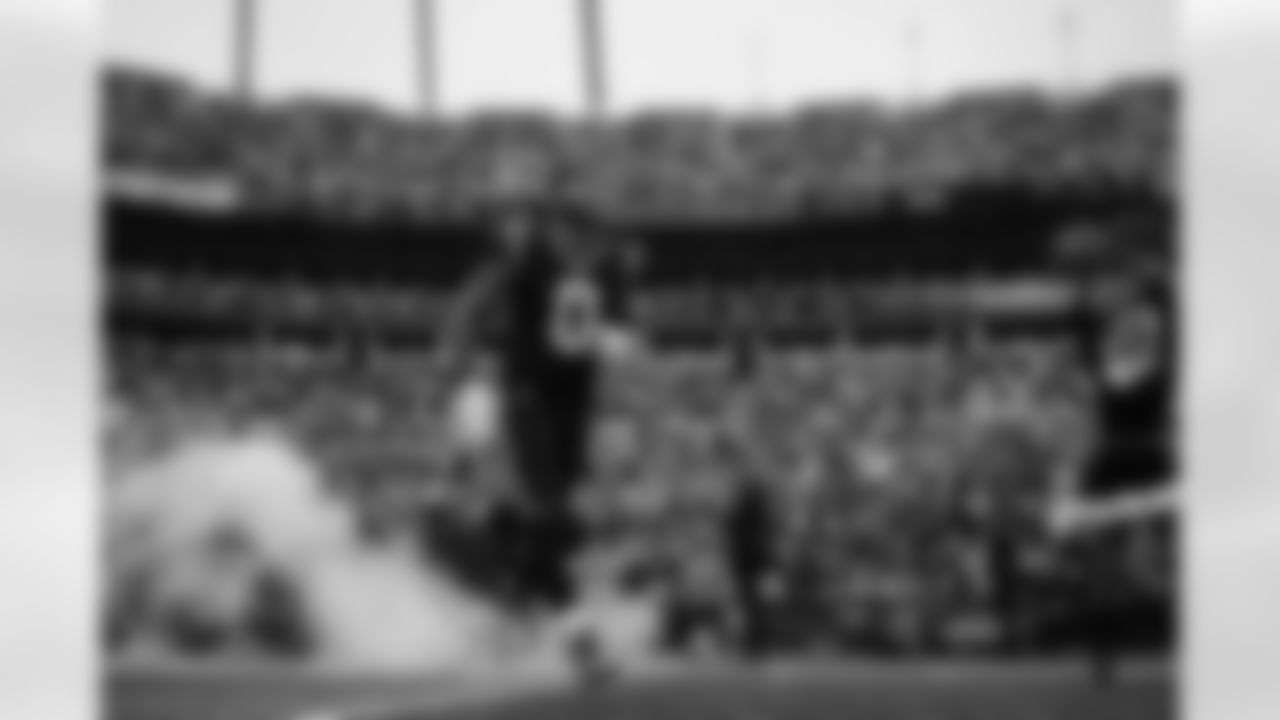 122125_CARvsTB_LW3_8938