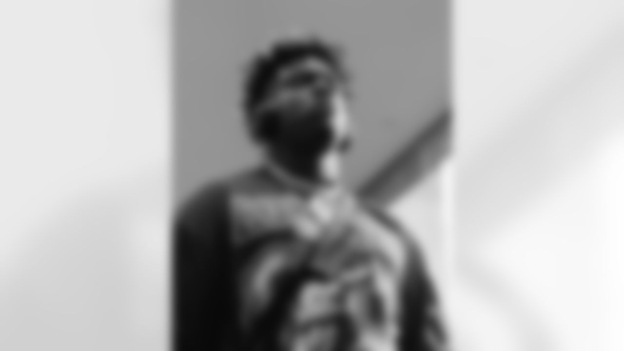 112425_CARatSF_AS306237