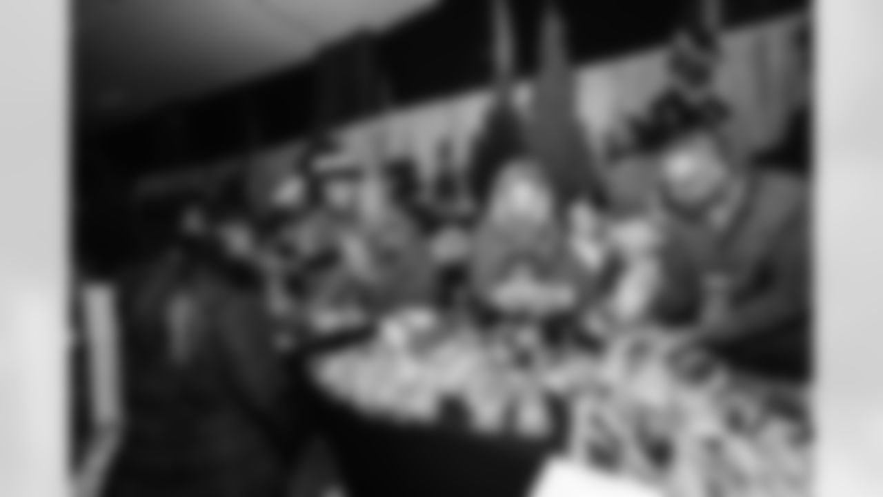 120925_JTTC_SELECTS-309486