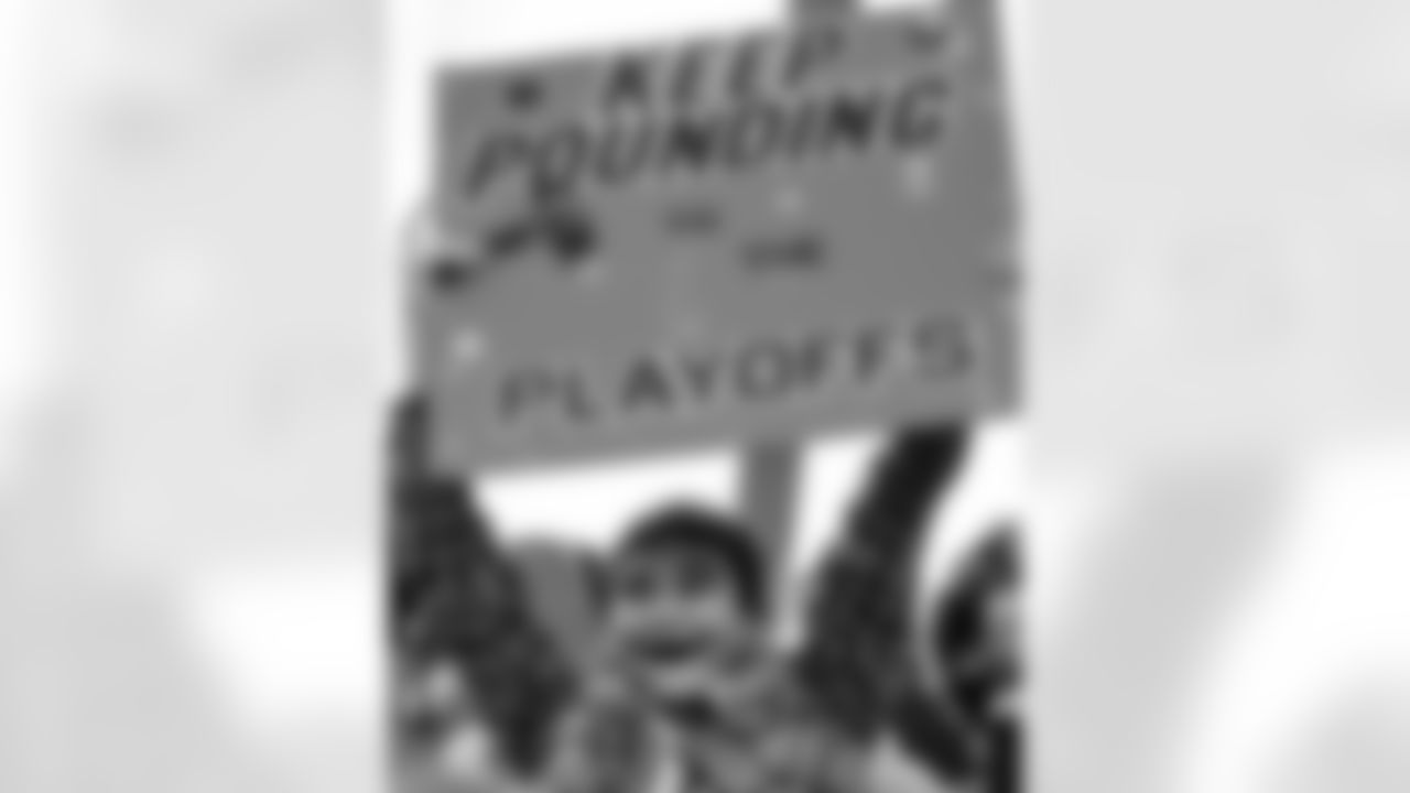 122125_CARvsTB_LB2_9552