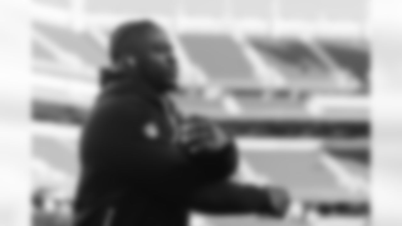 112425_CARatSF_AS306284