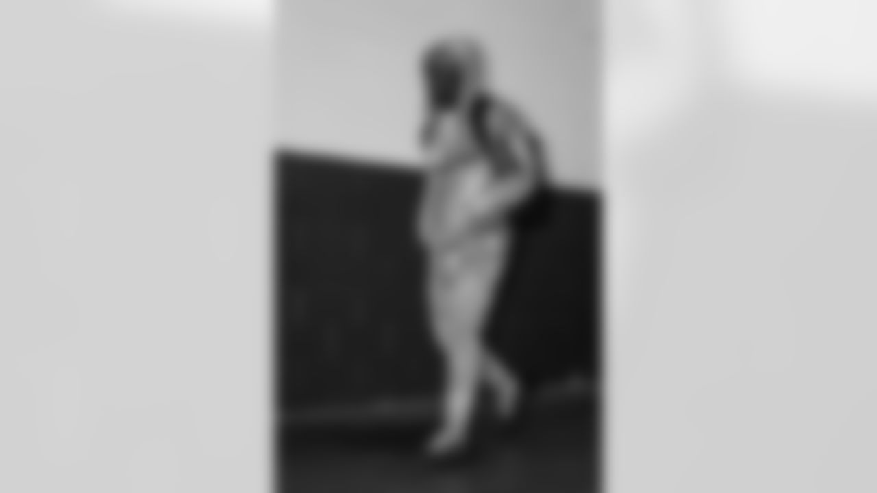 121425_CARatNO_AS301685