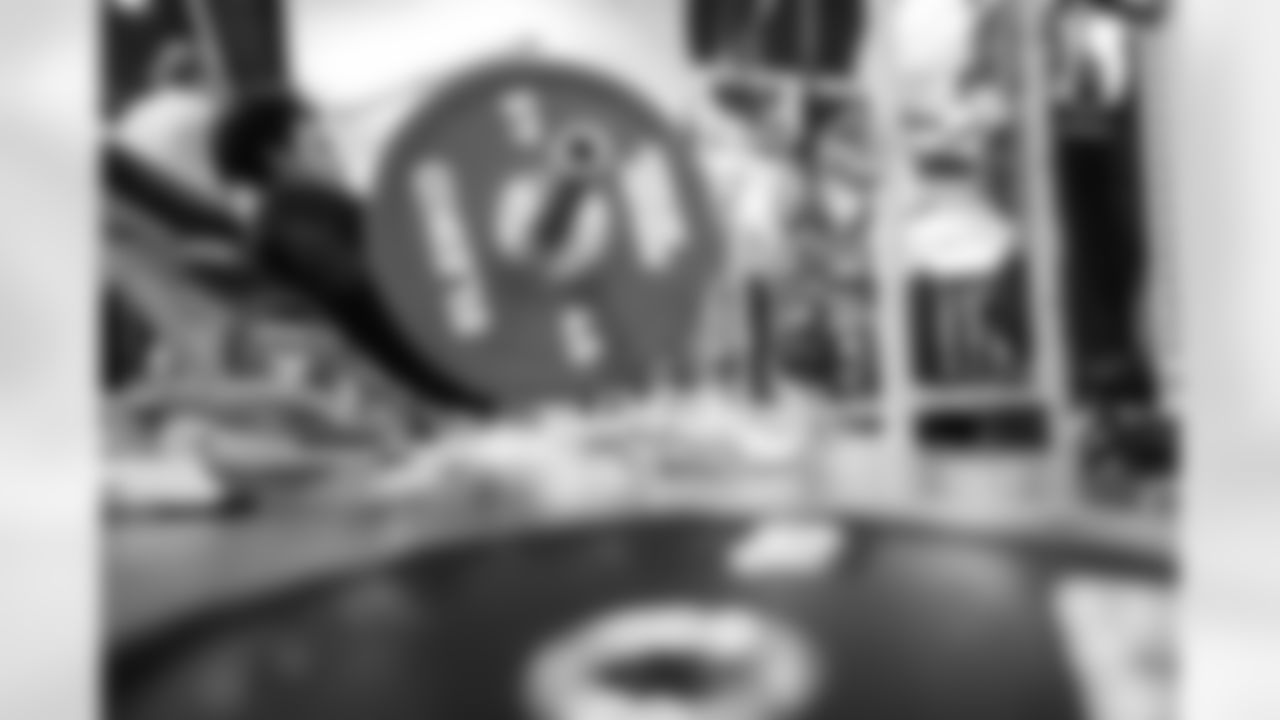 122225_WeightRoom_AH_Originals-205298