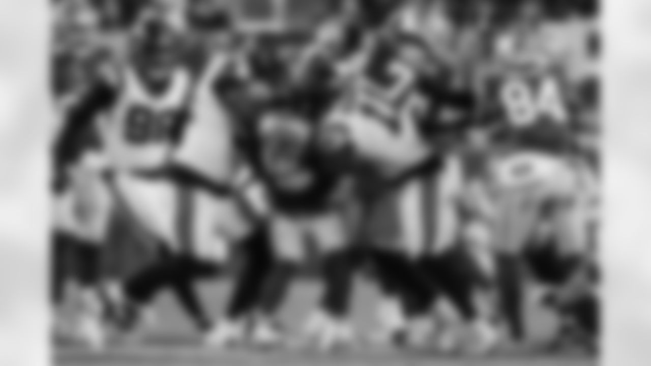 112425_CARatSF_AS101493