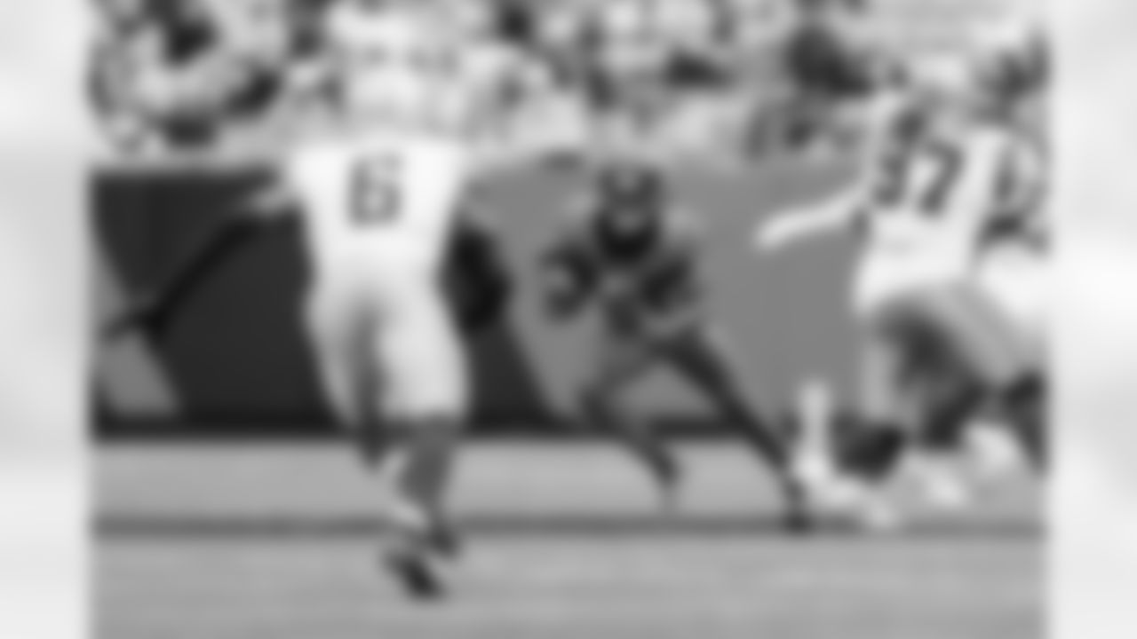 101225_DALvsCAR_AS100673