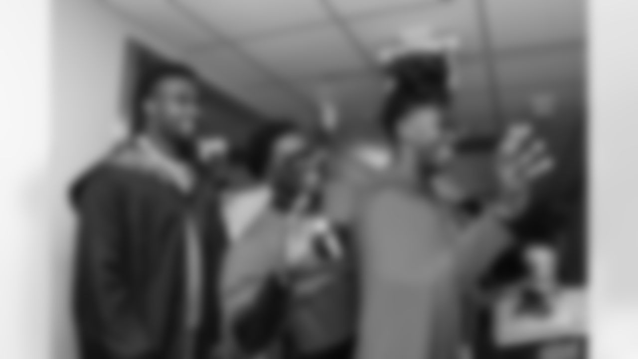 The Carolina Panthers visit Levine Children's Hospital on Tuesday, Oct. 28, 2025 in Charlotte, NC. (Photo by Cassie Baker//Carolina Panthers)