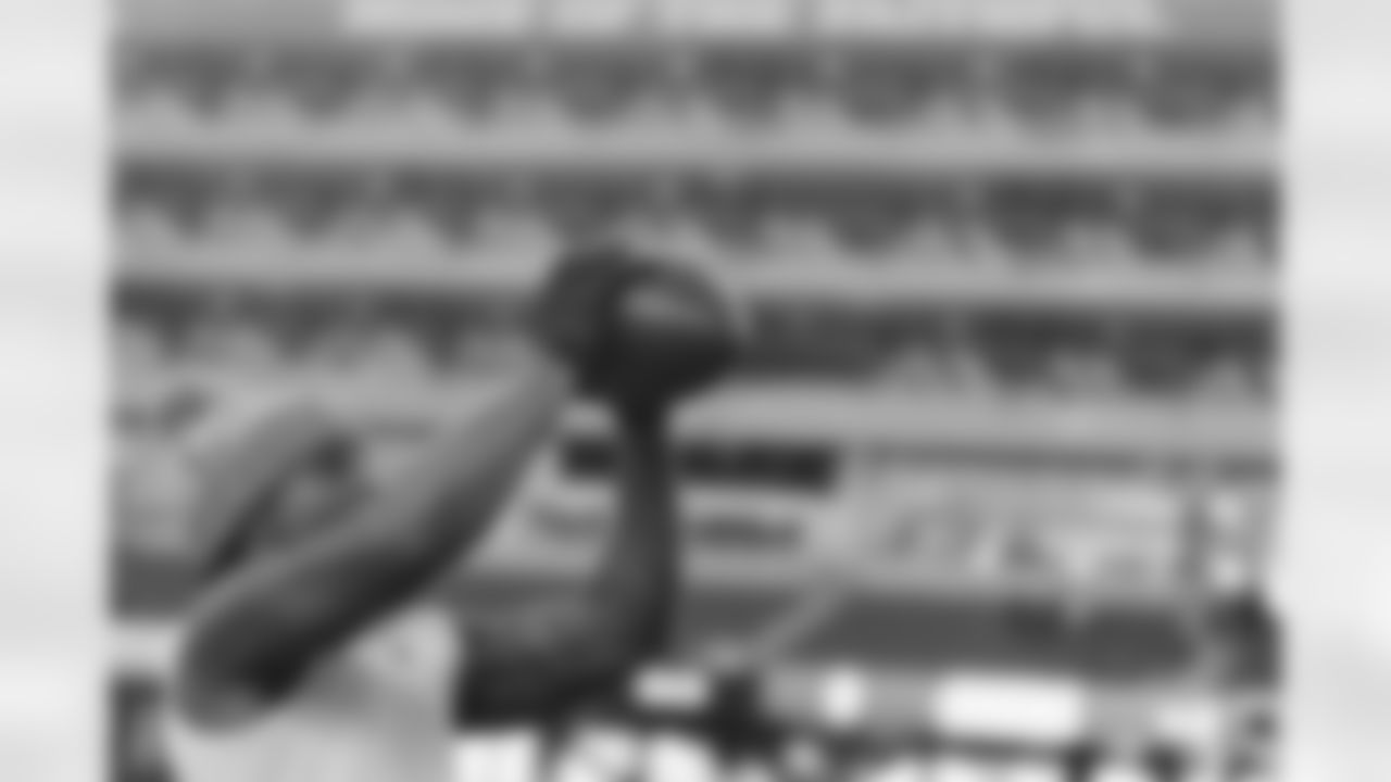 112425_CARatSF_AS306280