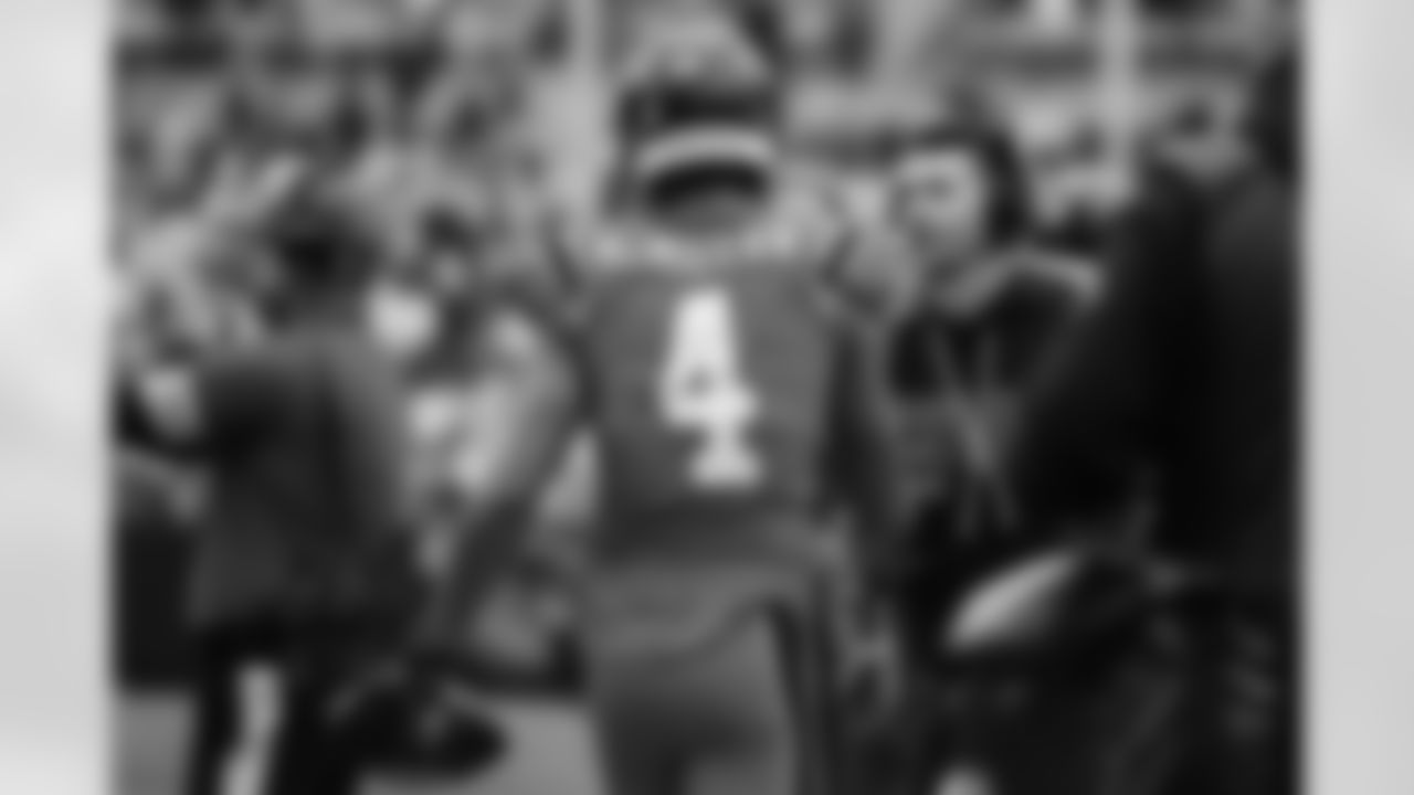 101225_DALvsCAR_LW1_8847