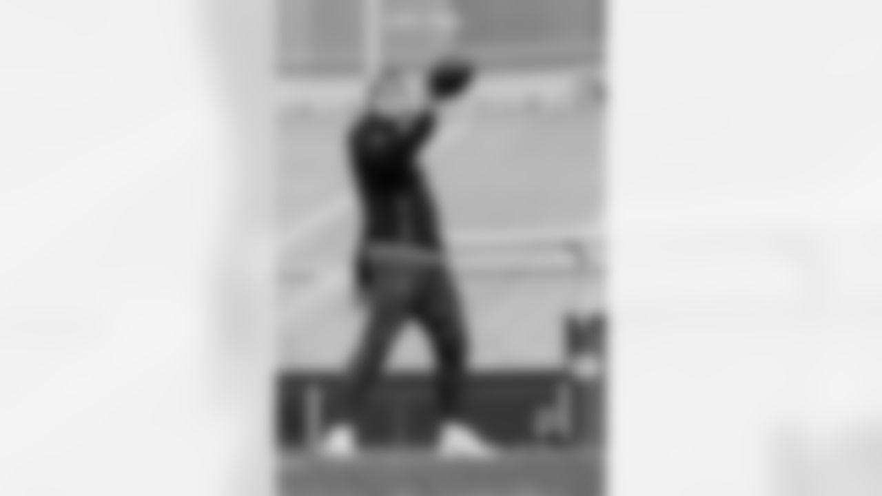 110225_CARatGB_AS204036