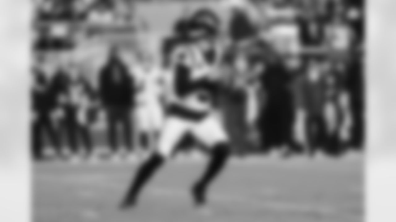 The Carolina Panthers face the San Francisco 49ers on Monday Night Football on Monday, Nov. 24, 2025 at Levi's Stadium in Santa Clara, CA.