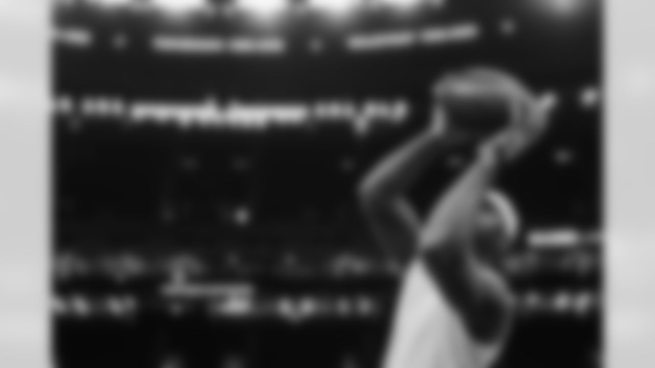 121425_CARatNO_AS206011 1