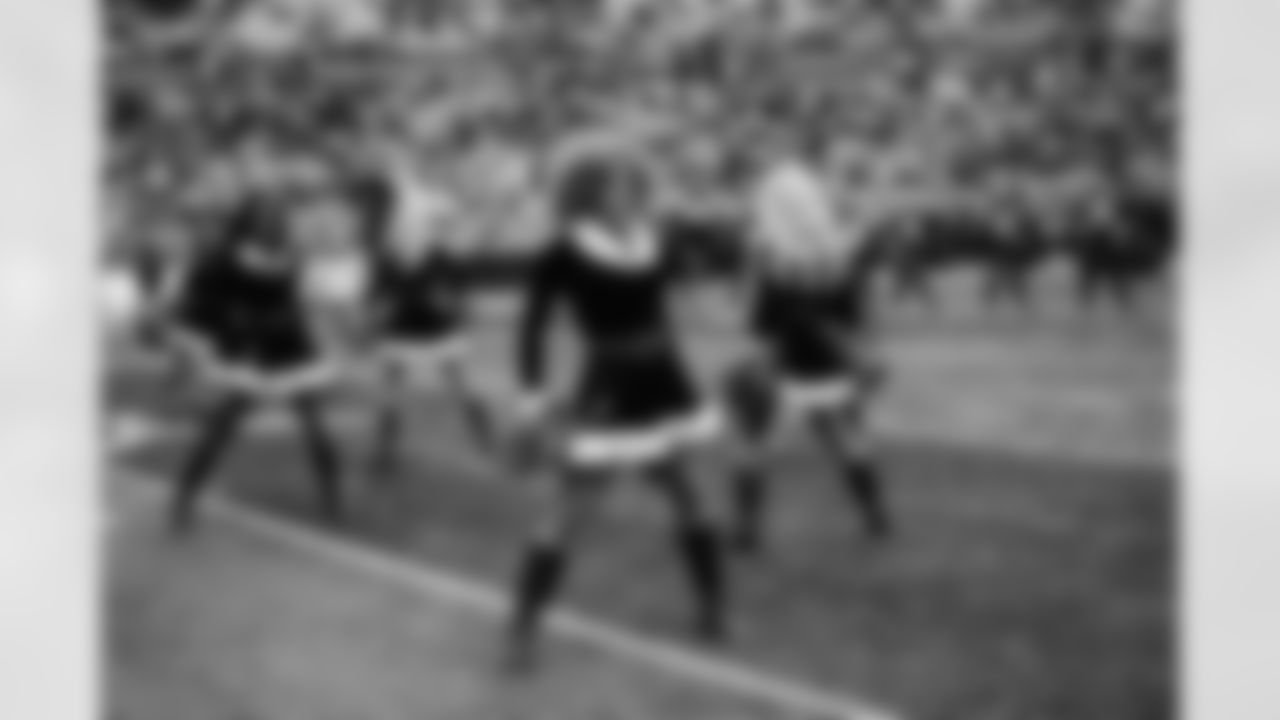 #12 251221 ENT vs Bucs TopCats-391