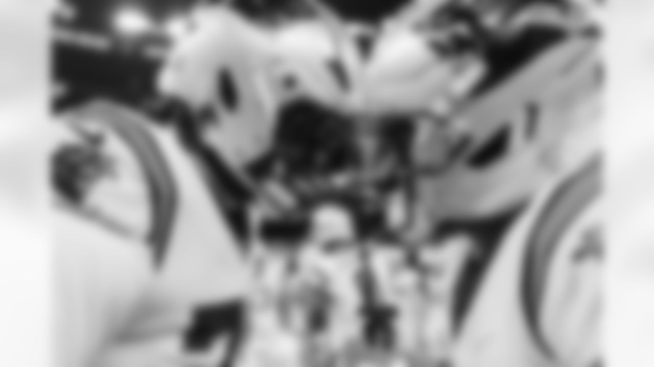 121425_CARatNO_AS302185