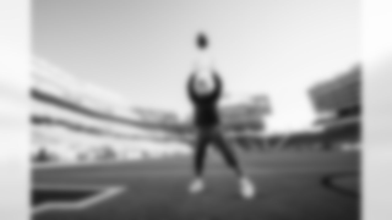 The Carolina Panthers face the San Francisco 49ers on Monday Night Football on Monday, Nov. 24, 2025 at Levi's Stadium in Santa Clara, CA.