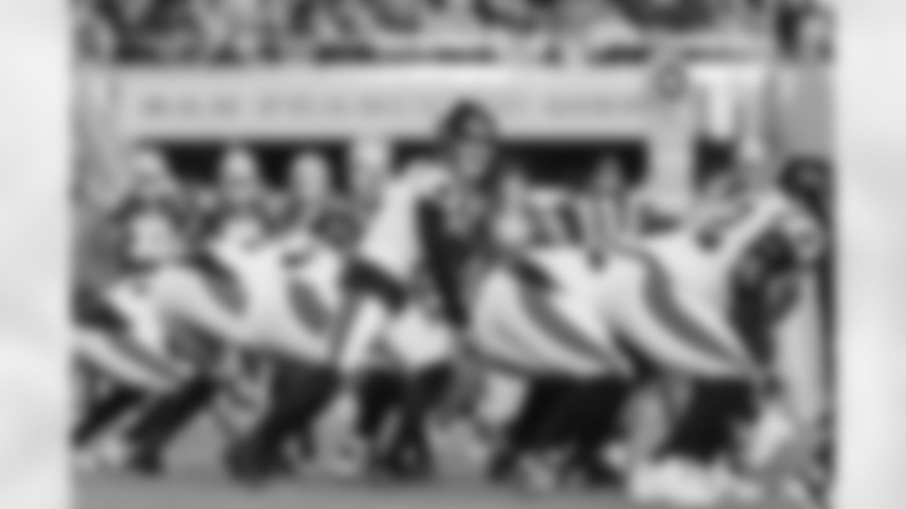 112425_CARatSF_AH203888