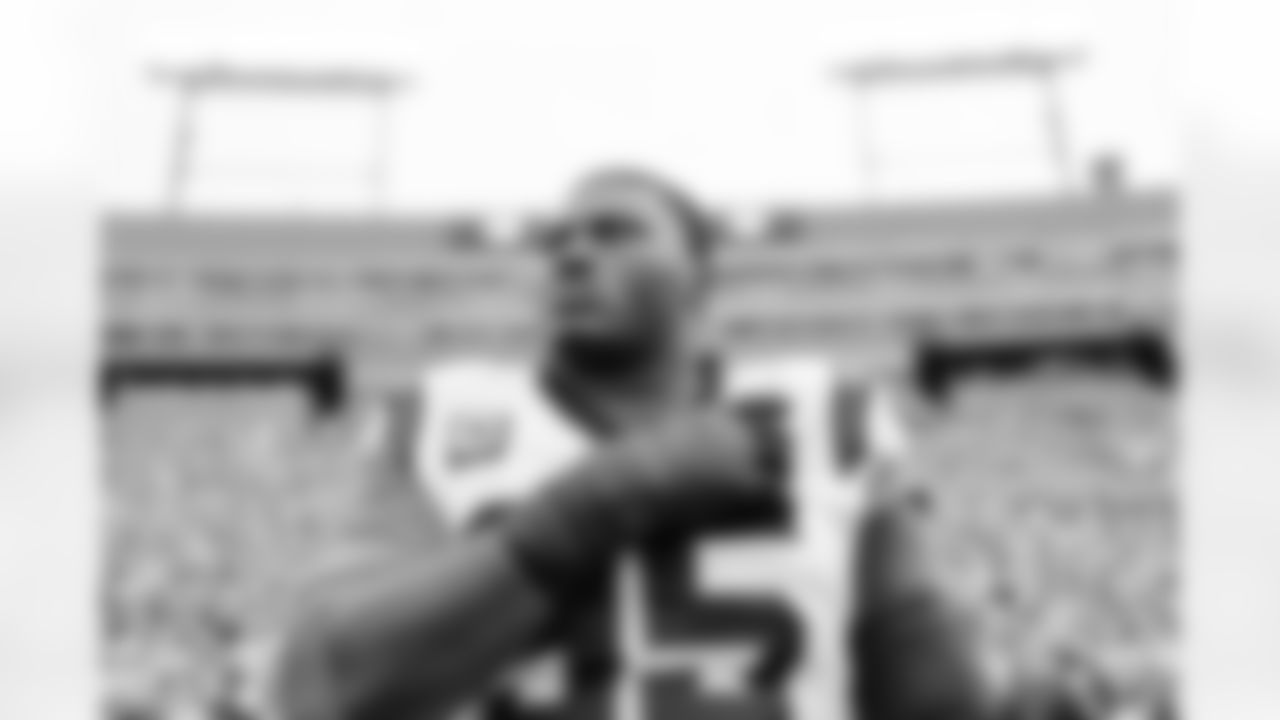 110225_CARatGB_AH304430