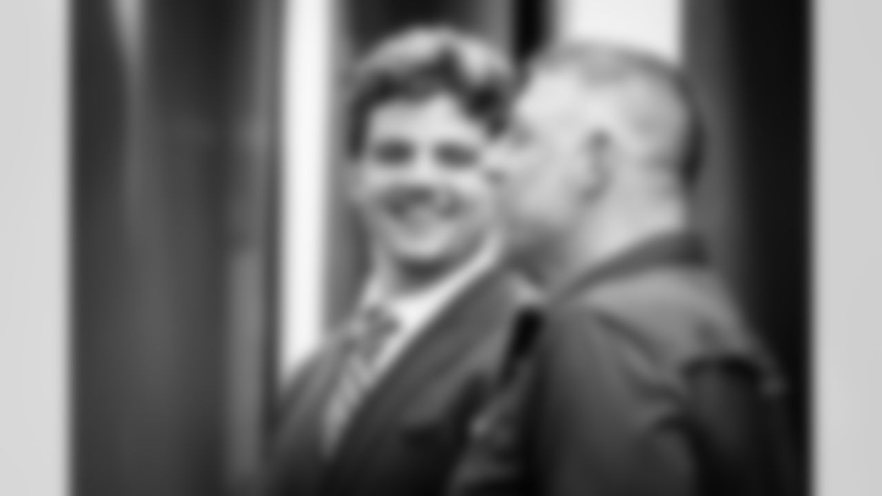 042525-CampbellFoxboroVisit_Puccio_0153