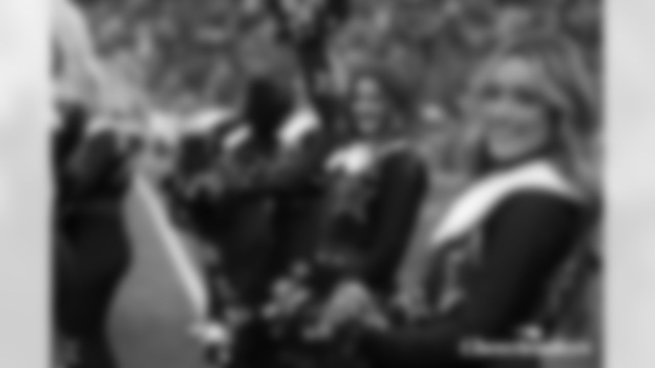 BB-121425-Cheer_Silverman0046