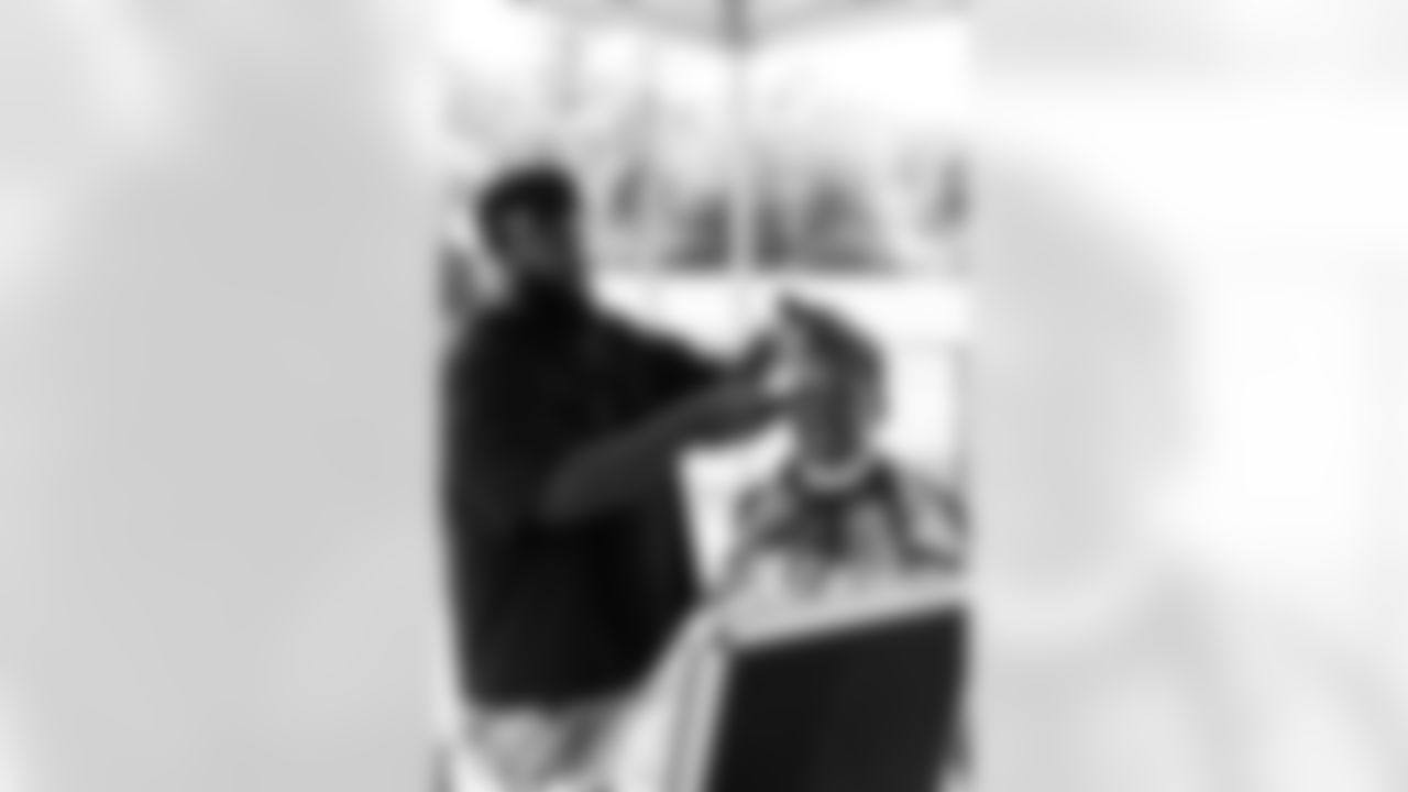 082325_JenningsBackpack-Challacombe0053
