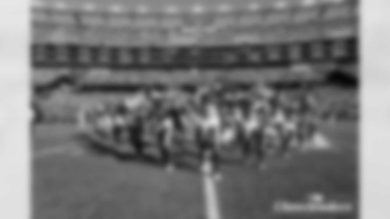 AF-110225_Darian0386