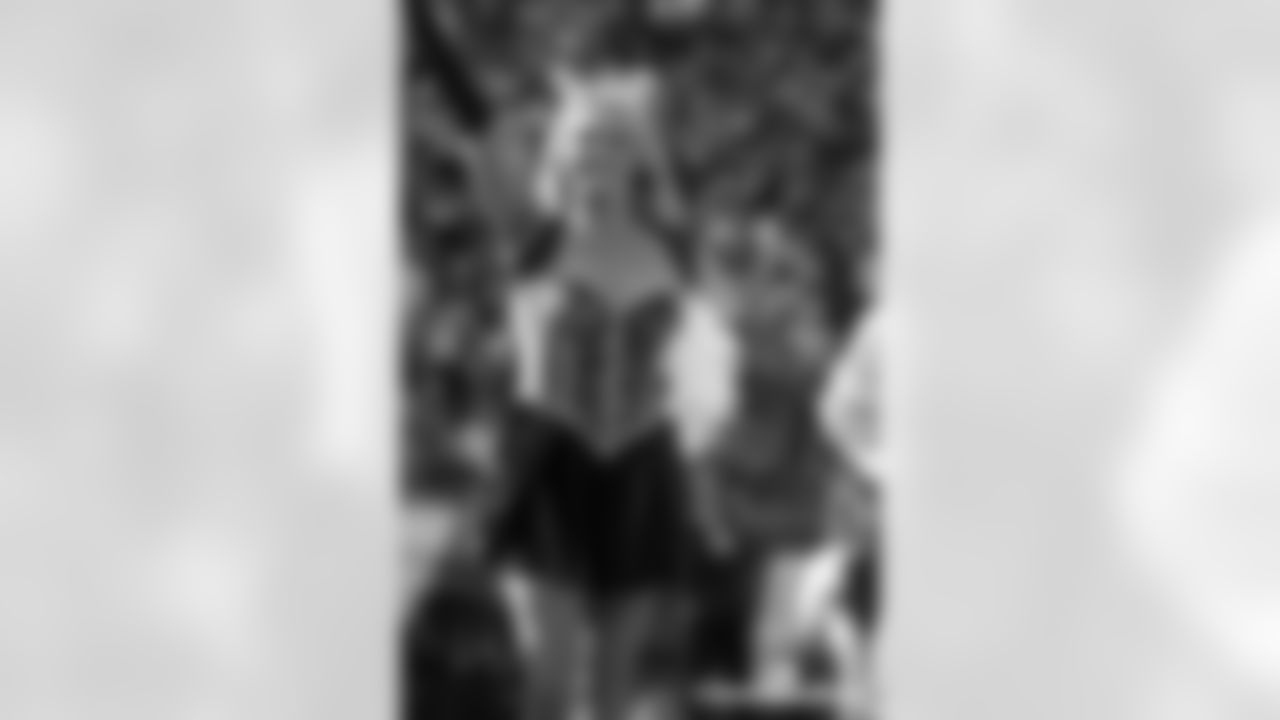 CB-102625-Cheer_Silverman040