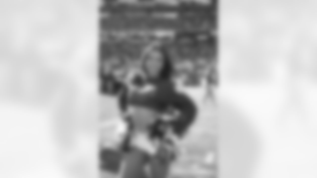 AF-110225_Darian0646