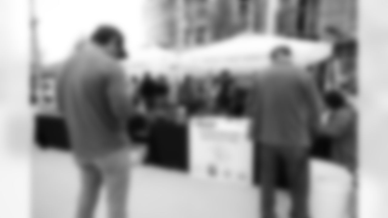 101925-Pawtriots-Tailgate_Ehle0086