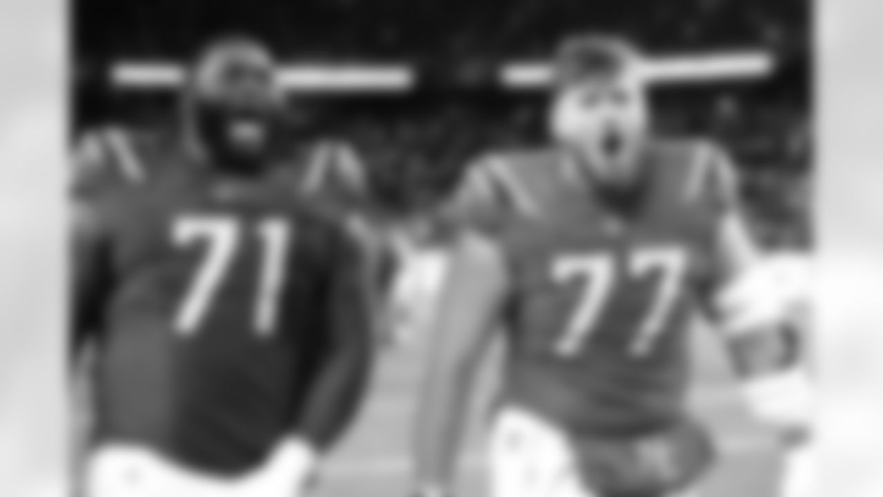 Mike Onwenu and Ben Brown