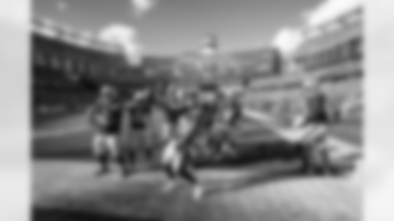 CB-102625_Silverman4576