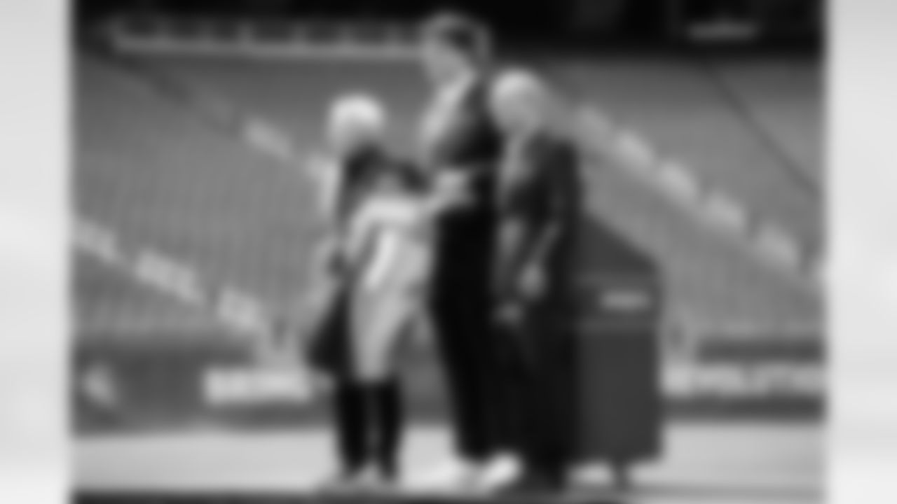 042525-CampbellFoxboroVisit_Puccio_0562