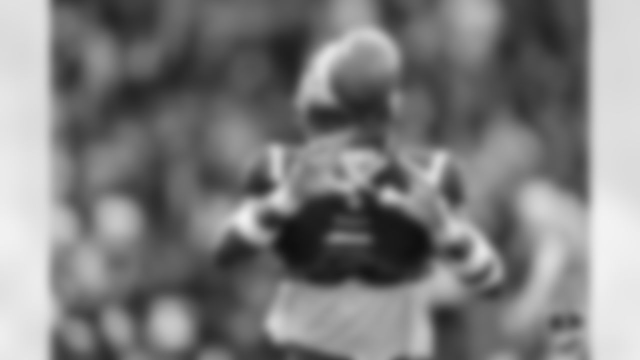 Patriots linebacker