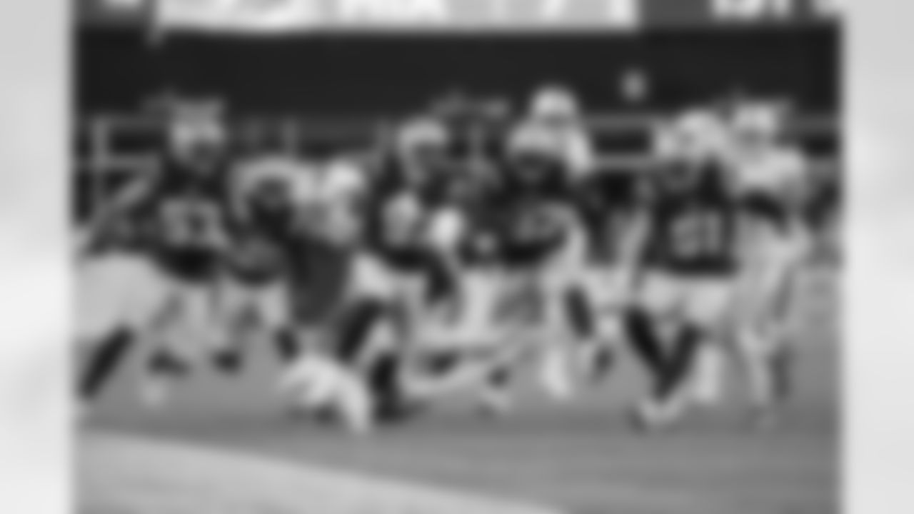 MD-010426_Darian1467