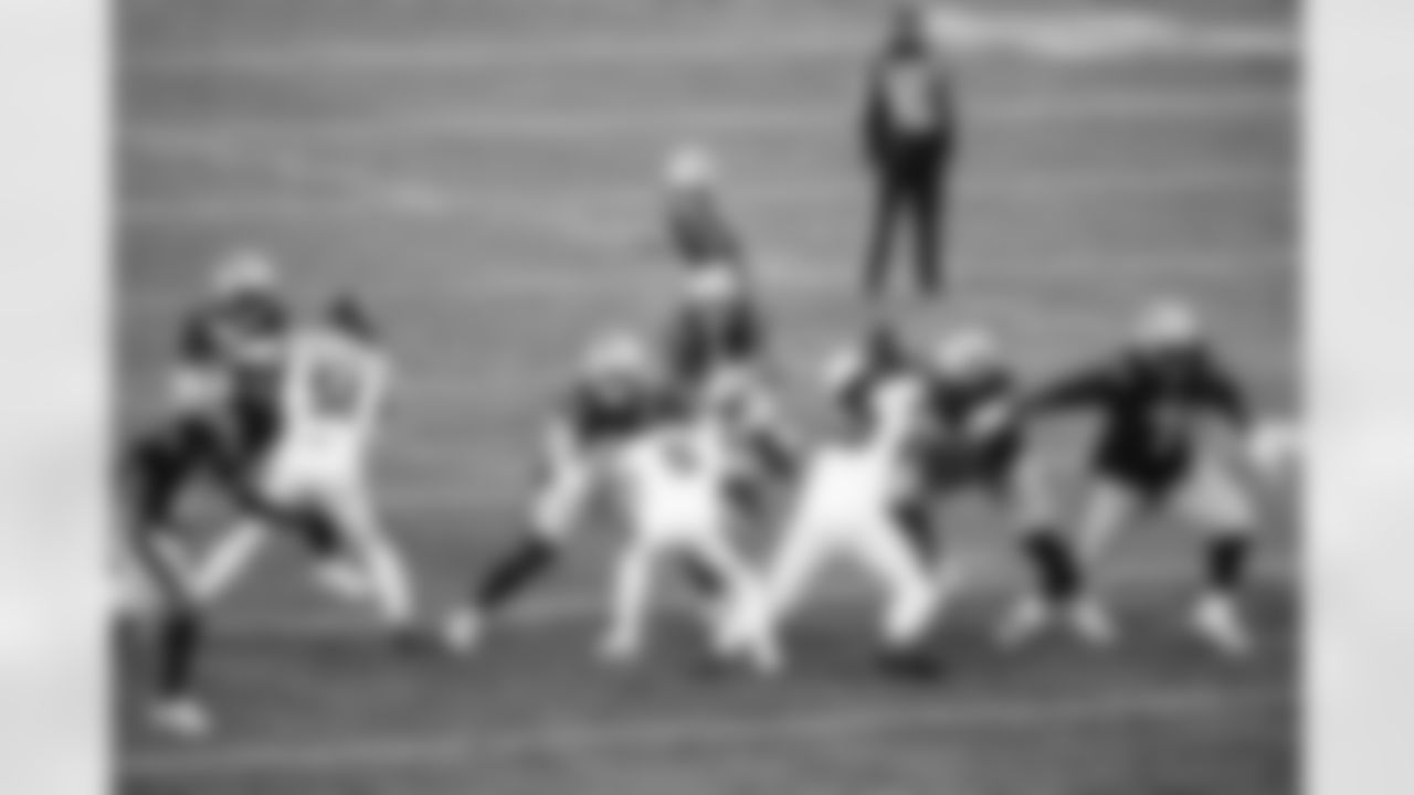 Drake Maye, TreVeyon Henderson