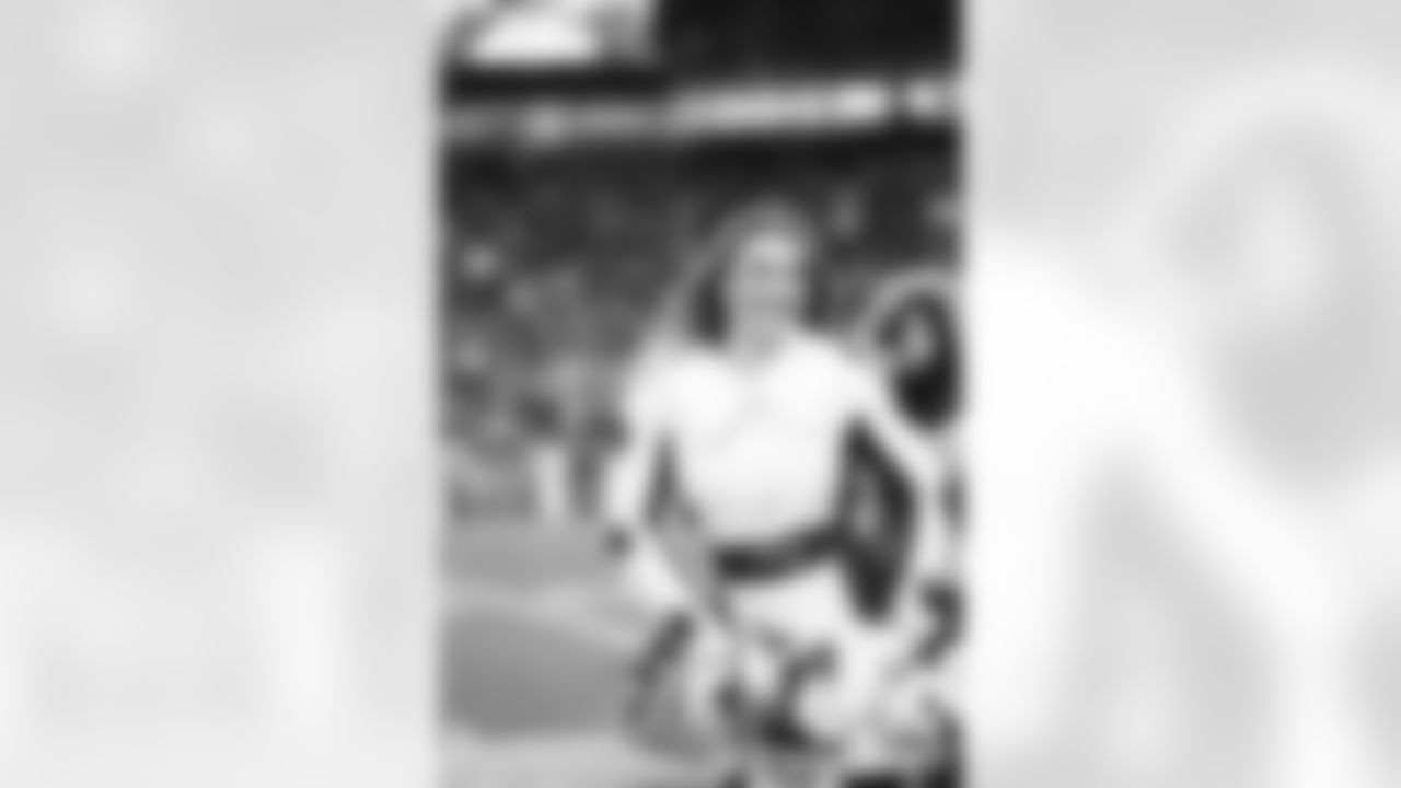 LAC-011126_Darian1477