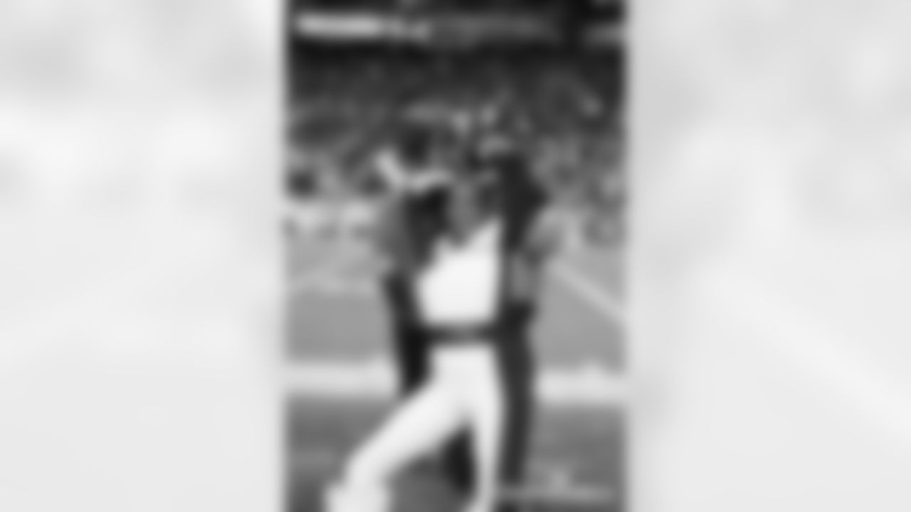 LAC-011126_Darian1659