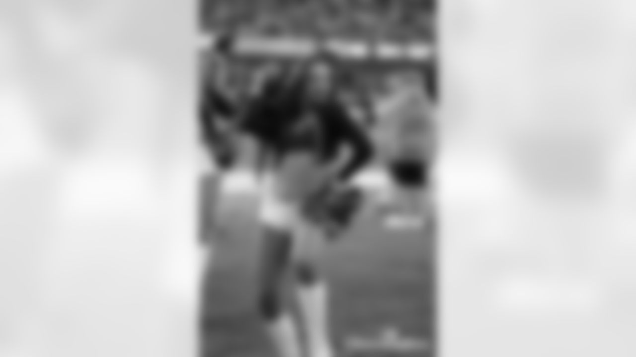 AF-110225-Cheer_Silverman364