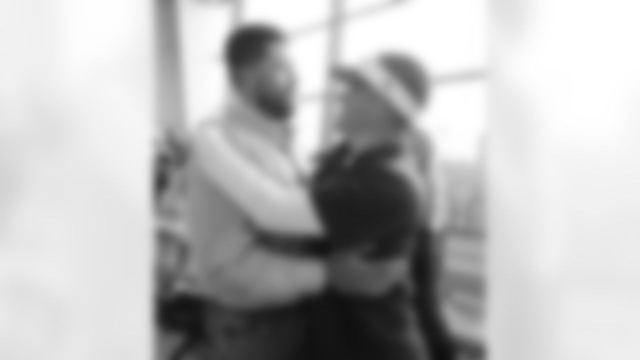 060225-AndrewsRetirement_Adler1813