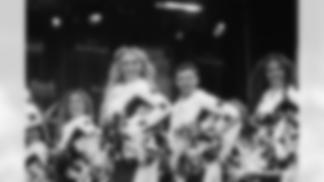 020126-SBLX-SendOffRally_Adler1200