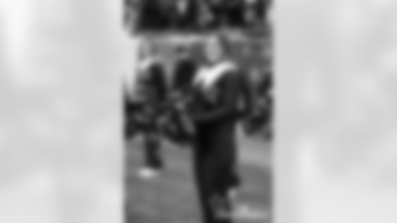 BB-121425-Cheer_Silverman0137