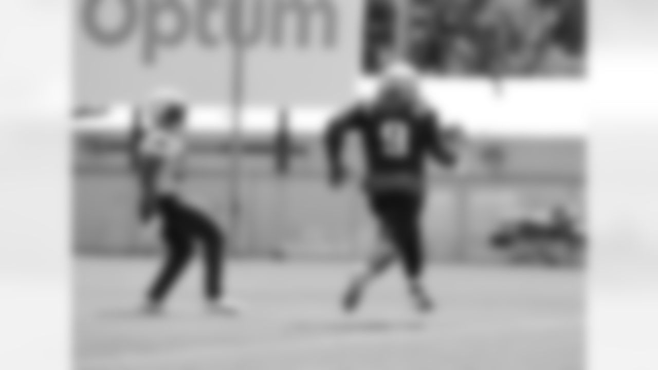 Matthew Judon practices during Patriots Training Camp on July 26, 2024.