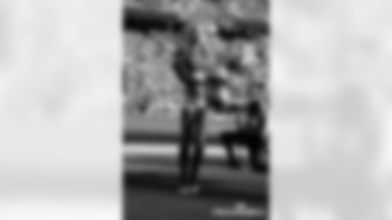 AF-110225-Cheer_Silverman155